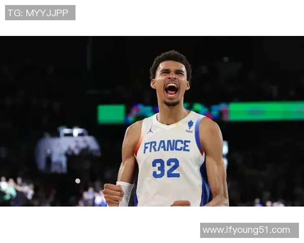 文班亚马首场比赛表现耀眼五次盖帽和隔扣字母哥引发热烈讨论