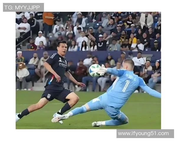 洛杉矶银河迎战新英格兰争夺美职联季后赛席位的关键战役